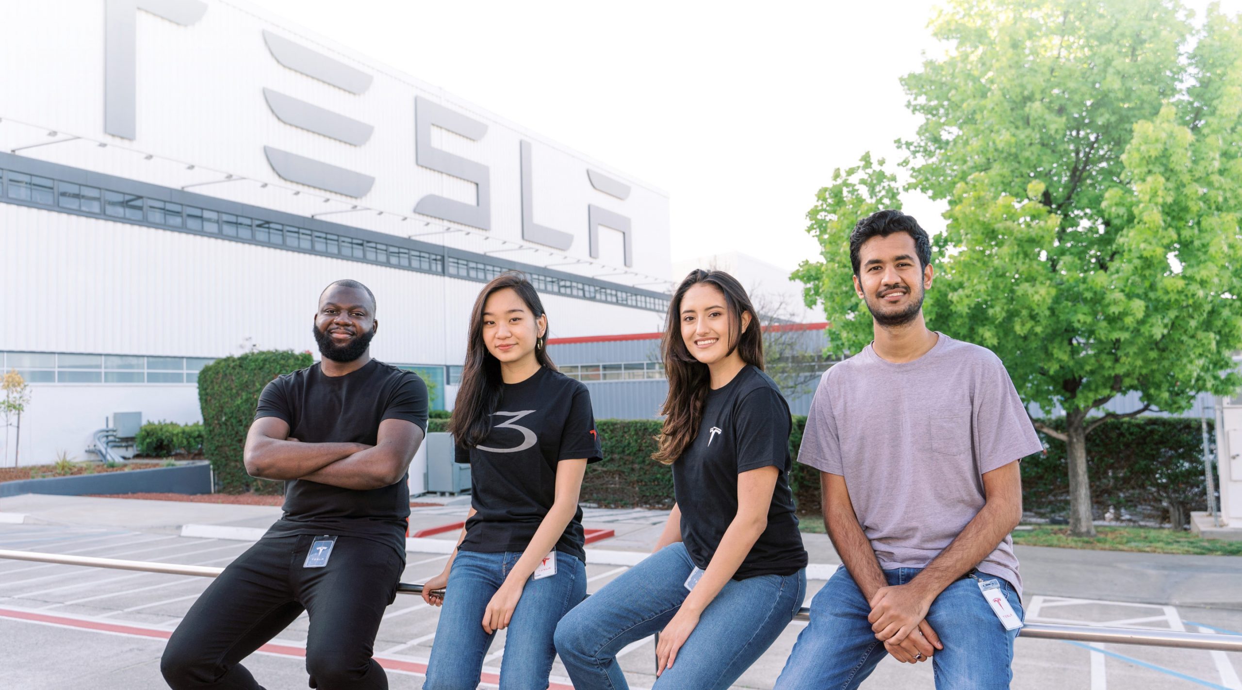 Tesla Careers Remote Jobs, Warehouse Jobs Near Me In UAE @Click @Go-Ahead ( Service Advisor )