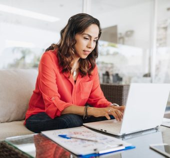 Netflix Jobs From Home, Jobs Netflix In UK @Click @Go-Ahead ( Senior Finance Accountant )