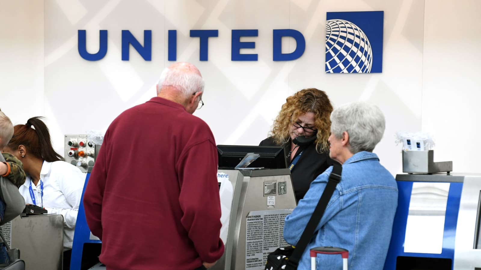 Airlines Hiring Flight Attendants Apply For It @ Jobvacancyinfo ( Flight Attendant ) 